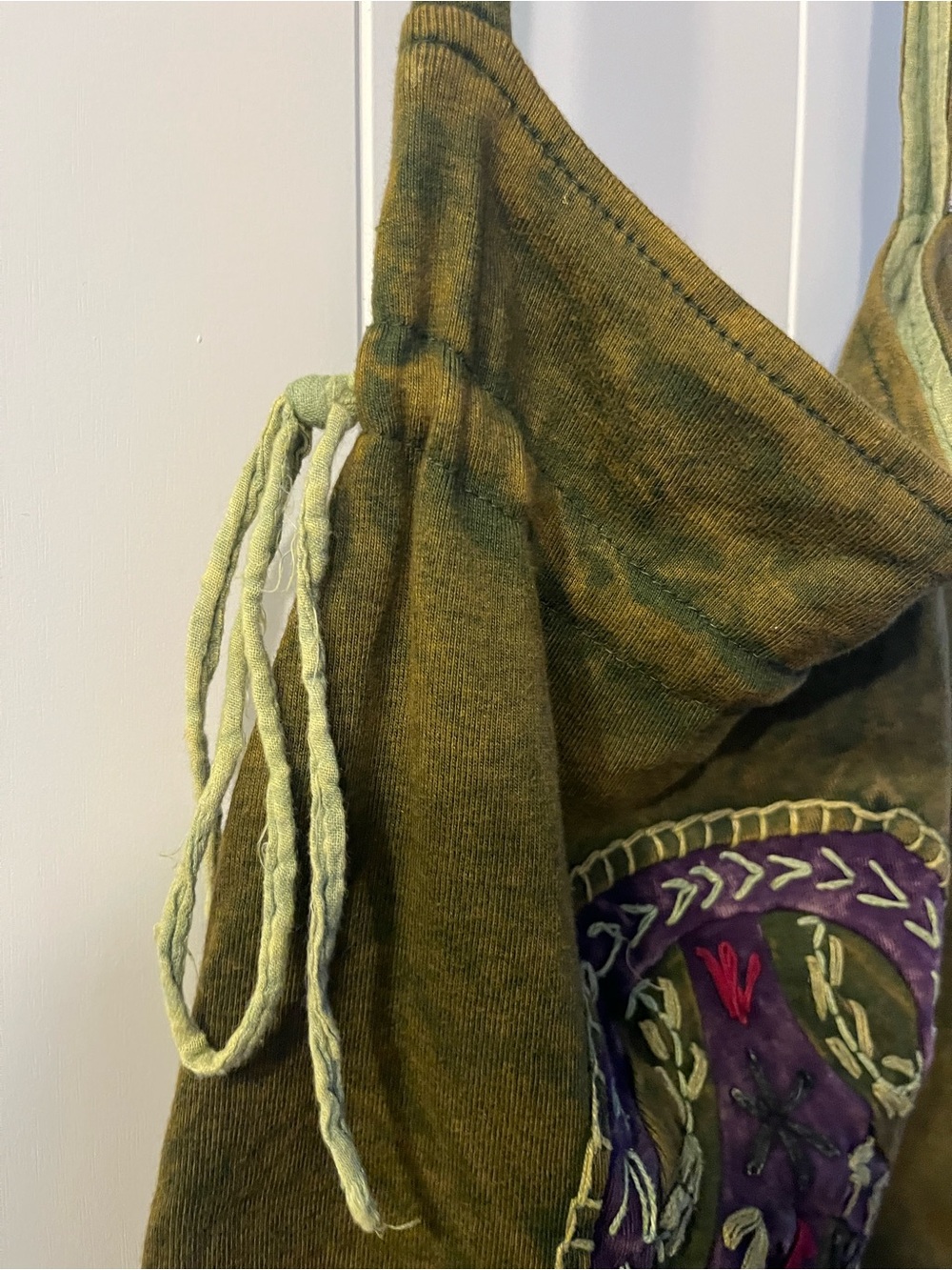 Olive Green Embroidered Peace-Emblem Shoulder Bag - Picture 3 of 4